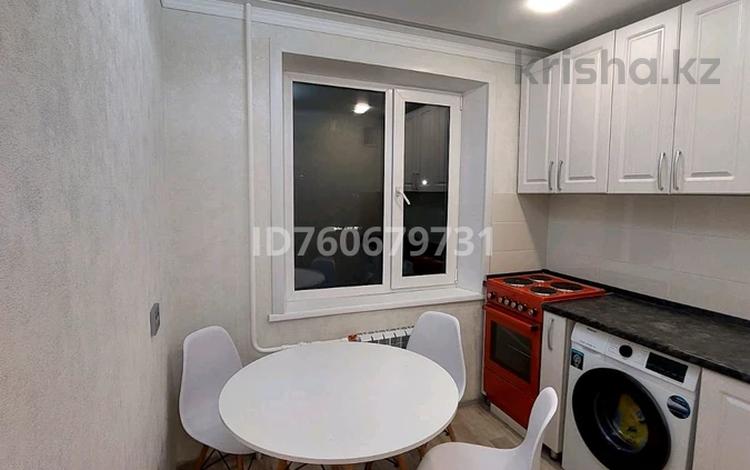 4-комнатная квартира · 61.5 м² · 3/5 этаж, Академика Чокина 94 — Рядом 9-той школы лицея за 27.5 млн 〒 в Павлодаре — фото 2