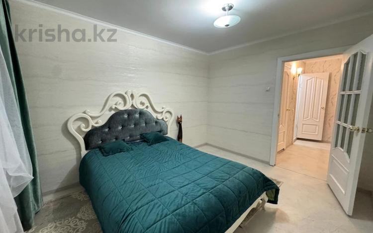 3-комнатная квартира · 63 м² · 3/9 этаж, мкр 8 — 101-бр жубанова за 180 000 ₸ в Актобе — фото 12