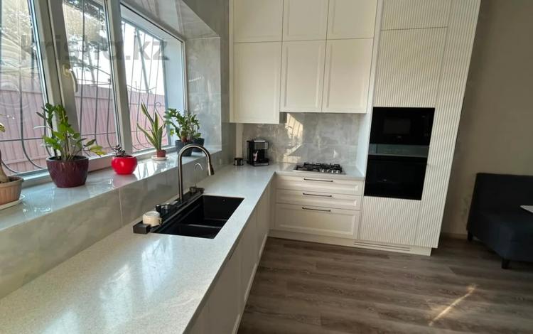 Отдельный дом · 4 комнаты · 375 м² · 10.1 сот., Ленина 3 за 200 млн ₸ в Костанае — фото 2