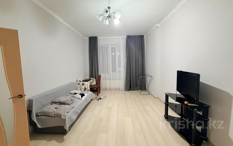 1-бөлмелі пәтер · 40 м² · 11/13 қабат, Абикен Бектуров 7, бағасы: ~ 23.5 млн ₸ в Астане, Есильский р-н — фото 2