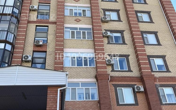 3-комнатная квартира · 136 м² · 5/5 этаж, Яншина 2 за 58 млн 〒 в  — фото 2