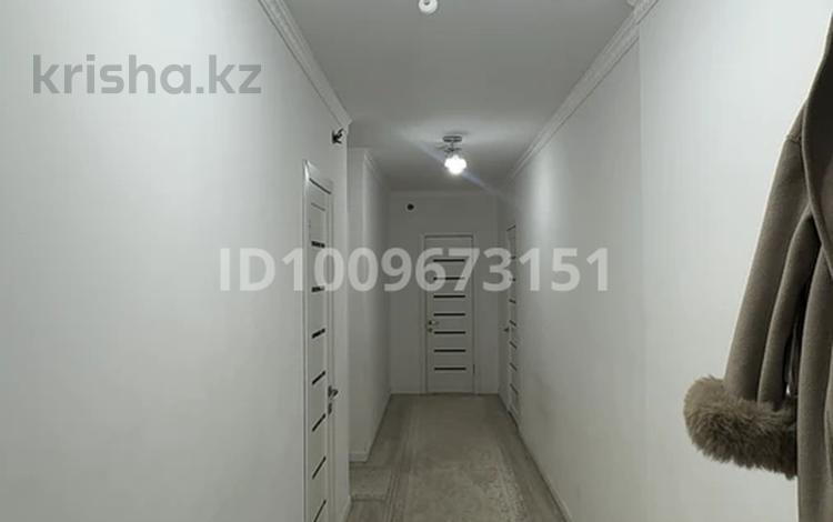 3-комнатная квартира · 77.6 м² · 2/10 этаж, мкр Сайран, төлеби 285/8 к17 за 64 млн ₸ в Алматы, Ауэзовский р-н — фото 2