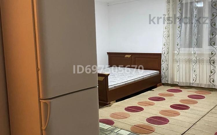 1-бөлмелі пәтер, 27 м², 2/3 қабат ай сайын, Республики 1/1Б, бағасы: 75 000 〒 в Косшы — фото 2