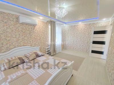 1-комнатная квартира, 36 м², 1/5 этаж, Гагарина 99/3 — урдинская за 10.2 млн 〒 в Уральске
