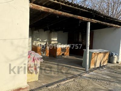Отдельный дом · 8 комнат · 224 м² · 25 сот., Казыбек би ауылы улица Абат 11 — Центр Казыбек би с/о за 20 млн 〒 в Жетысае