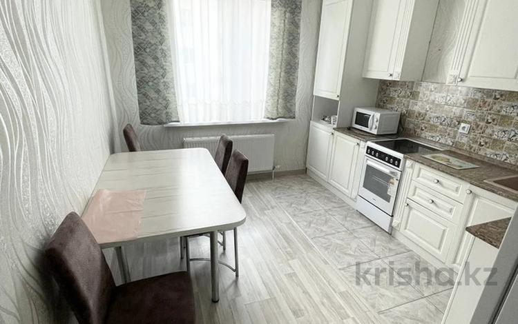 2-комнатная квартира · 65 м² · 9/24 этаж, Куанышбаев 11/1 — Байтурсынова за 270 000 ₸ в Астане, Сарайшык р-н — фото 2