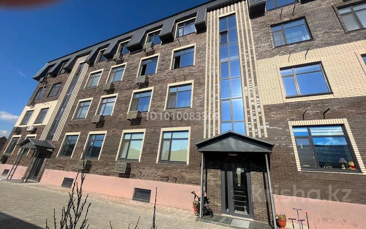 3-бөлмелі пәтер · 120 м² · 4/4 қабат, мкр Жана Орда Б.Момышулы 4, бағасы: 45 млн ₸ в Уральске — фото 2