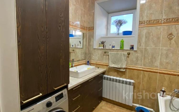 Жеке үй • 5 бөлмелер • 292 м² • 9 сот., мкр Кунгей , Мкр Кунгей Мынбаева 603, бағасы: 59 млн 〒 в Караганде, Казыбек би р-н — фото 2