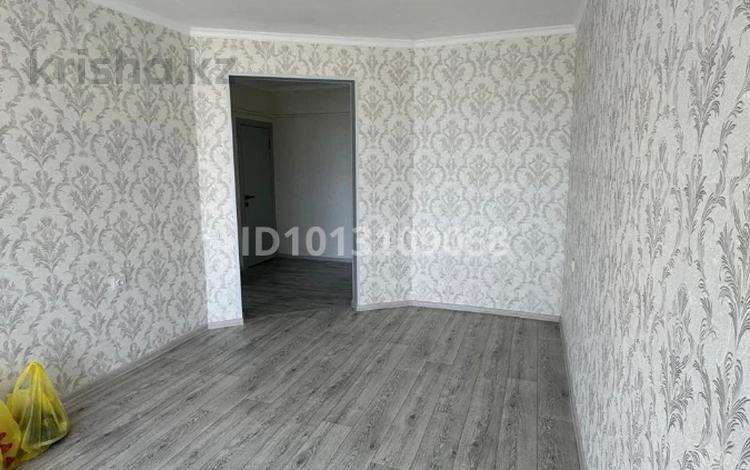 1-комнатная квартира · 49 м² · 3/5 этаж, мкр Байтерек 11 — Жамбылская городская детская больница. за 14 млн ₸ в Таразе — фото 3