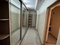 2-комнатная квартира · 58 м² · 6/12 этаж, мкр Акбулак, 1-я улица 71 за 270 000 ₸ в Алматы, Алатауский р-н — фото 11