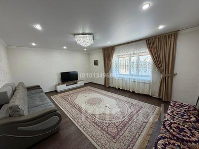 Отдельный дом · 5 комнат · 250 м² · 25 сот., Декоративный переулок 5 за 57 млн ₸ в Семее