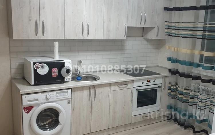 1-комнатная квартира · 40 м² · 10/10 этаж, Райымбека 481/1 за 190 000 ₸ в Алматы, Алатауский р-н — фото 2