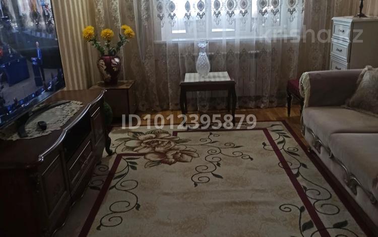 3-бөлмелі пәтер · 70 м² · 4/5 қабат, Мкр. Жастар 63/66, бағасы: 26 млн ₸ в Талдыкоргане, военный городок Улан — фото 2