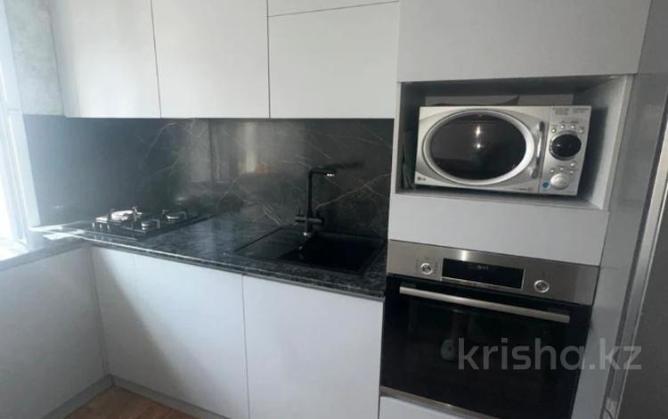 3-комнатная квартира · 60 м² · 5/5 этаж, Маяковского 104/1 за 25.5 млн ₸ в Костанае — фото 2