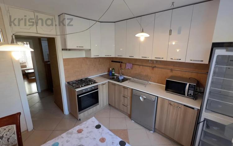 4-комнатная квартира · 82 м² · 3/3 этаж, Жамбыла — Жарокова за 75 млн ₸ в Алматы, Алмалинский р-н — фото 8