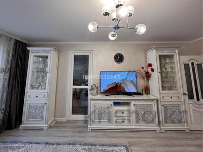 Пәтерлер в Алматы: 3-бөлмелі пәтер · 82.3 м² · 3/9 қабат, мкр Аккент, Ақкент ш/а. — Аккент, бағасы: 60 млн 〒 3-бөлмелі пәтер · 82.3 м² · 3/9 қабат, мкр Аккент, Ақкент ш/а. — Аккент, бағасы: 60 млн 〒 в Алматы, Алатауский р-н