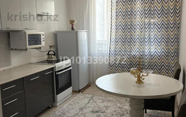 2-бөлмелі пәтер · 60 м² · 9/12 қабат, мкр Акбулак, Дарабоз — Напротив Алматы Арена, бағасы: 250 000 ₸ в Алатауский р-н — фото 3