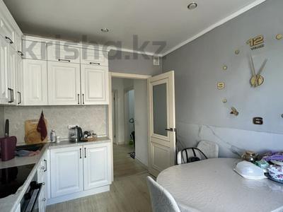 4-комнатная квартира · 85 м² · 9/10 этаж, мкр Юго-Восток, мкр Степной 4 18 за 30 млн ₸ в Караганде, Казыбек би р-н