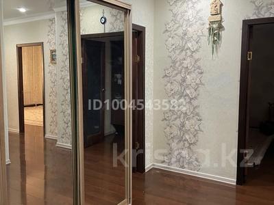3-комнатная квартира · 101.5 м² · 2/9 этаж, мкр. Алмагуль, Беркайыр аманшина 72 за 36.5 млн ₸ в Атырау