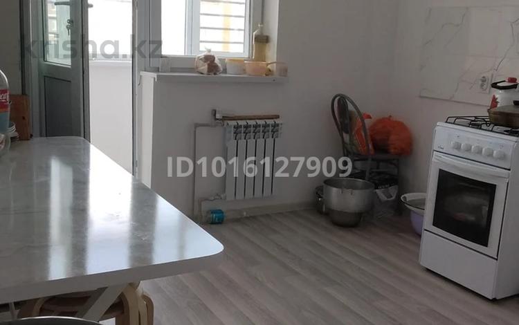 4-бөлмелі пәтер · 105 м² · 4/5 қабат, Улы Дала ш/а. 118, бағасы: 130 000 ₸ в Таразе, мкр Улы Дала — фото 2