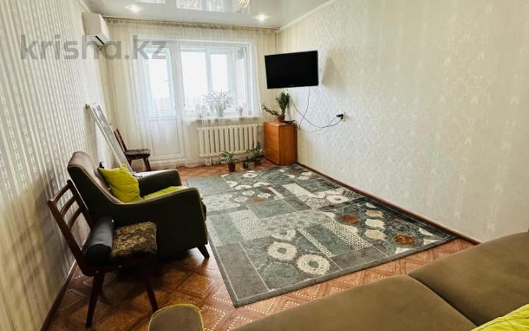 2-комнатная квартира · 41.9 м² · 5/5 этаж, 1 мкр 16 за 13.5 млн 〒 в Семее — фото 2