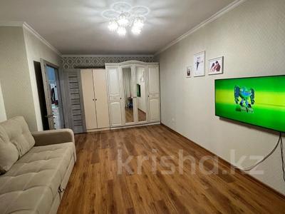 1-комнатная квартира, 38 м², 5/6 этаж, Кенена Азирбаева 2 за 16.5 млн 〒 в Астане