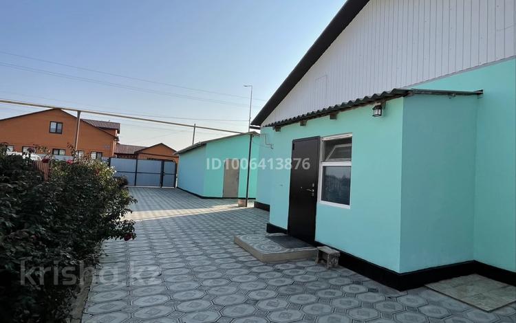 Жеке үй · 4 бөлме · 132 м² · 9 жүзд., мкр Аксай, Сырым Датов 1в/1, бағасы: 17 млн ₸ в Атырау — фото 32