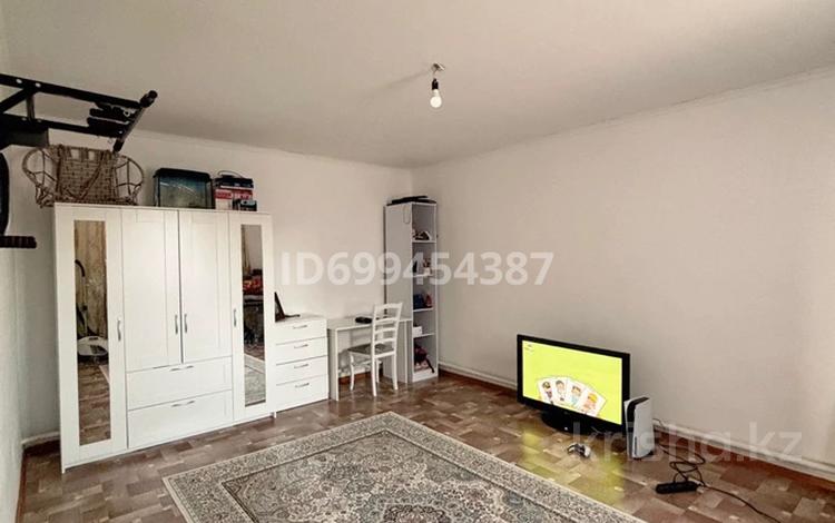 Отдельный дом · 3 комнаты · 110 м² · 8 сот., мкр Балауса, Султан Баймагамбетов 10 за 22 млн ₸ в Атырау — фото 3