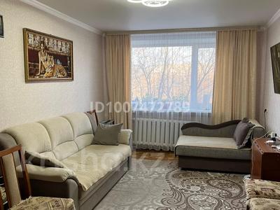 3-бөлмелі пәтер · 65 м² · 2/5 қабат, 3 микрорайон 5 — Возле остановки Кольцевая, бағасы: 15.5 млн ₸ в Абае