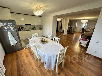 4-комнатная квартира · 137.7 м² · 4/10 этаж, Утепова 31/4 за ~ 70 млн 〒 в Усть-Каменогорске