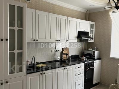 2-бөлмелі пәтер · 58.3 м² · 3/6 қабат, 16-ш/а. 43/1 — Удобная локация. Напротив дома остановки. Рядрм школы и детсады, Рядом с трк Актау, бағасы: 18 млн ₸ в 16-й мкр 