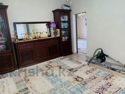 Отдельный дом · 4 комнаты · 120 м² · 9.5 сот., Мунайтпасулы 65 за 22 млн ₸ в Атырау, мкр Мирас