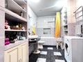 5-бөлмелі пәтер · 130 м² · 5/5 қабат, Кабанбай батыра, бағасы: 118 млн ₸ в Алматы, Медеуский р-н — фото 7