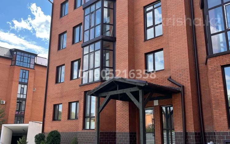 4-бөлмелі пәтер · 210 м² · 3/5 қабат, Ботаническая 12/11, бағасы: 58 млн ₸ в Караганде, Казыбек би р-н — фото 2