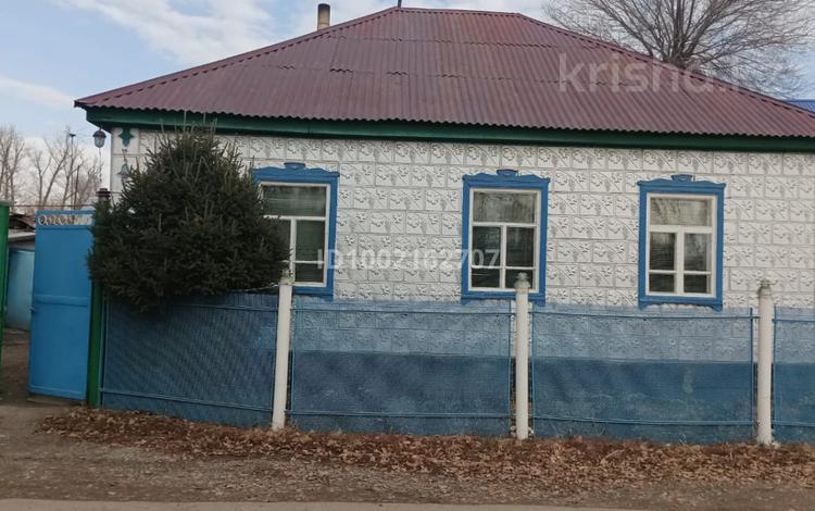 Отдельный дом · 3 комнаты · 73 м² · 16.44 сот., Курмангазы Сагырбайулы 45 за 10 млн ₸ в Урджаре — фото 9