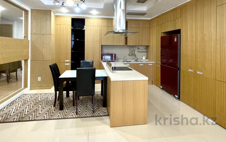 3-комнатная квартира · 130 м² · 7 этаж, Кошкарбаева 2 за 600 000 ₸ в Астане, Сарайшык р-н — фото 2