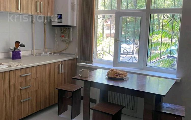 2-комнатная квартира · 52 м² · 1/5 этаж, Республика 35 за 21 млн ₸ в Шымкенте — фото 2