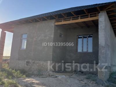 Жеке үй · 3 бөлме · 100 м² · , мкр Бозарык , Кеңтөбе — Бәйдібек би көшесіне жақын 200 метр, бағасы: 23 млн ₸ в Шымкенте, Абайский р-н