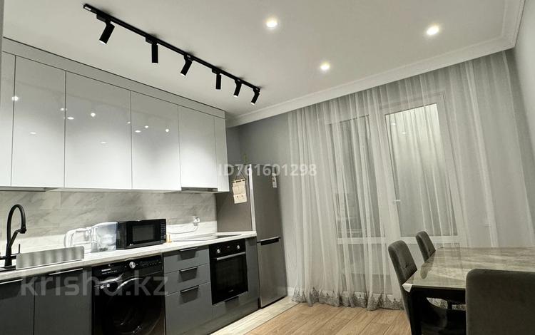 2-комнатная квартира · 72 м² · 7/8 этаж, Сатпаева 82/2 за 530 000 ₸ в Алматы, Бостандыкский р-н — фото 2