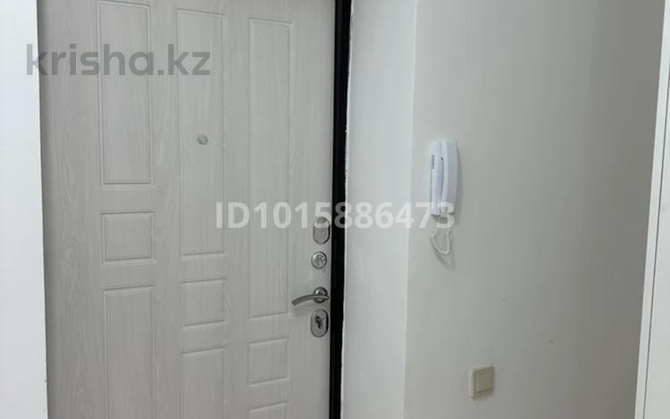 1-бөлмелі пәтер · 43 м² · 8/9 қабат, Карагайлы 58е, бағасы: 150 000 ₸ в Семее — фото 2