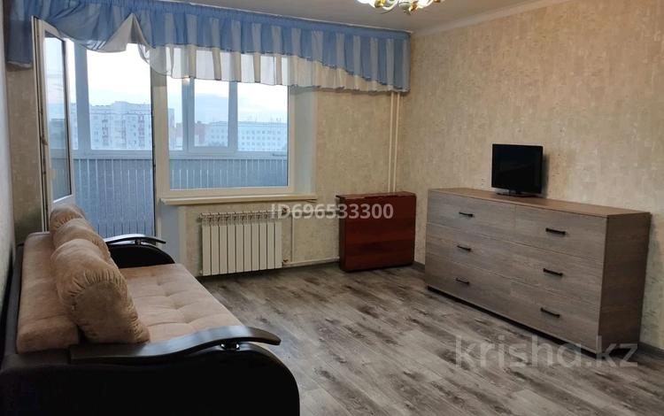 2-комнатная квартира, 55 м², 8/10 этаж помесячно, Назарбаева 204 — Жаяу мусы