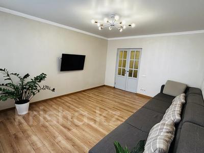 4-бөлмелі пәтер · 88 м² · 8/12 қабат, мкр Аксай-2 — Толеби Саина, бағасы: 52.5 млн ₸ в Алматы, Ауэзовский р-н