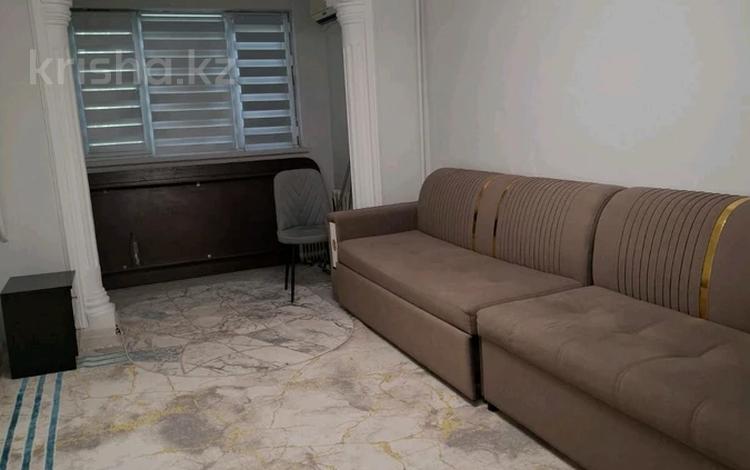 3-комнатная квартира · 61 м² · 3/5 этаж, 8-й микрорайон 53 за 180 000 ₸ в Шымкенте, Туран р-н — фото 2