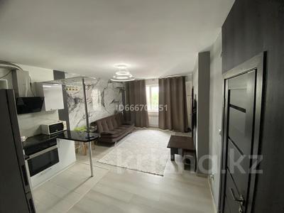 2-бөлмелі пәтер · 40 м² · 8/10 қабат, Ақсай-1 ш/а. 11/7, бағасы: 240 000 ₸ в Алматы, Ауэзовский р-н