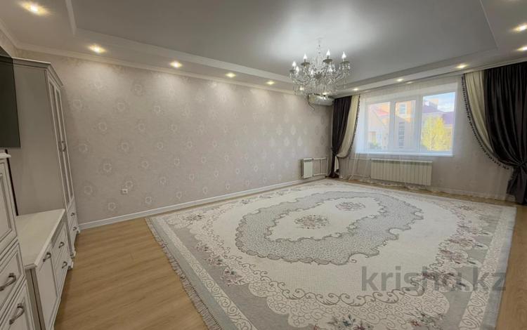 4-бөлмелі пәтер · 132.1 м² · 5/6 қабат, мкр. Алтын орда, Алтын Орда, бағасы: 44 млн ₸ в Актобе — фото 2