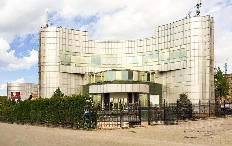 Свободное назначение, офисы, медцентры и аптеки, образование · 1385.5 м² за 6 млн 〒 в Алматы, Медеуский р-н — фото 8
