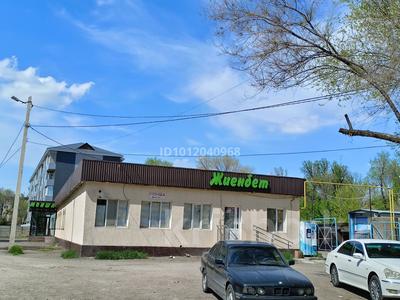 Магазины и бутики, бани, гостиницы и зоны отдыха · 1000 м² за 300 млн 〒 в Таразе, мкр Самал