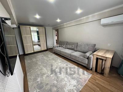 3-бөлмелі пәтер · 60 м² · 5/5 қабат, Назарбаева 46/3, бағасы: 26 млн ₸ в Усть-Каменогорске, Ульбинский