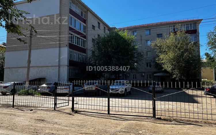 2-комнатная квартира · 48.9 м² · 1/5 этаж, Герольда Бельгера — Бывшая Петровского за 20.5 млн ₸ в Уральске — фото 2