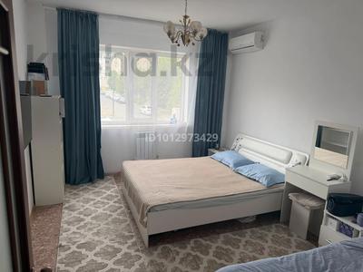 2-бөлмелі пәтер · 58 м² · 1/9 қабат, Нұрсая ш/а. 70 — Dostyq High School, бағасы: 21.5 млн ₸ в Атырау, мкр Нурсая